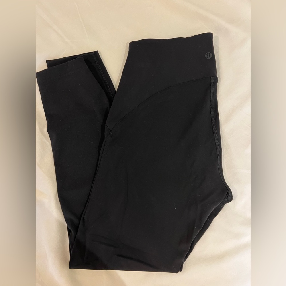 Black Lululemon Leggings — size 6, 7/8 length